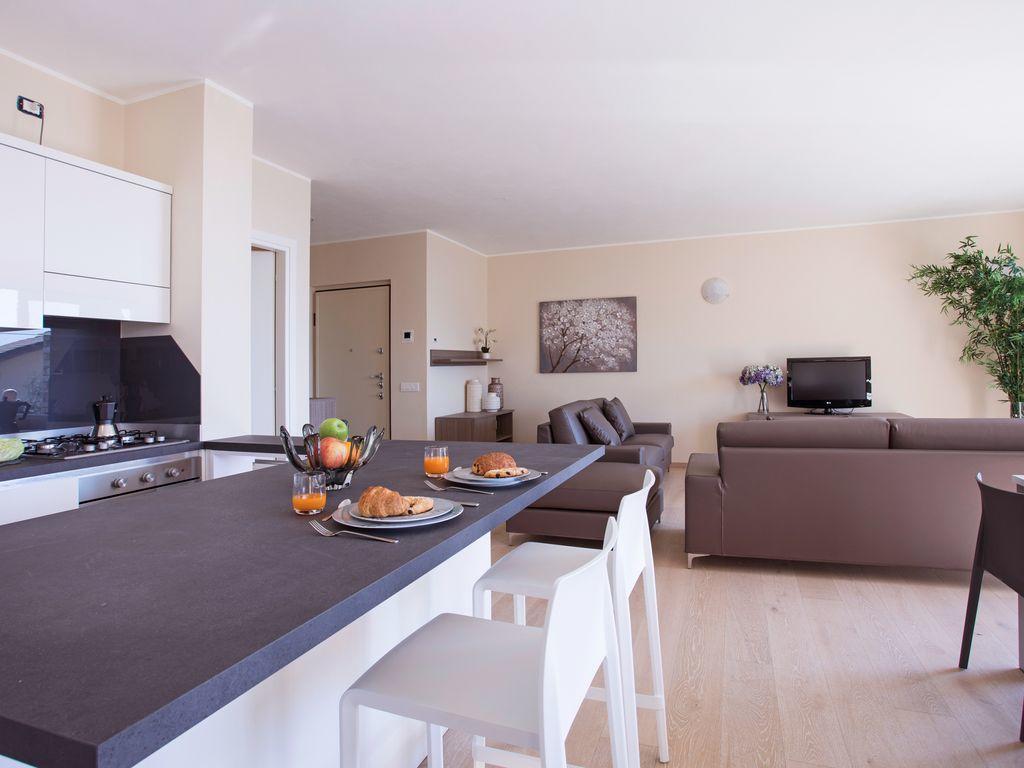 Ossuccio Grande C Home With Pool Sleeps 12 By Italian Apartments Como Dış mekan fotoğraf