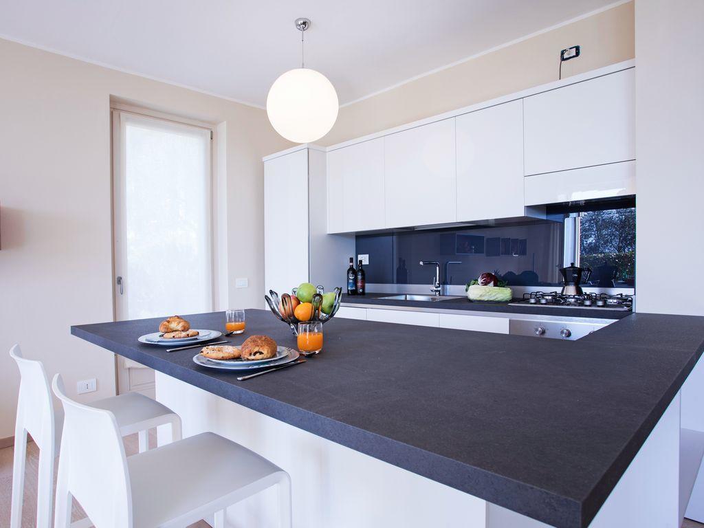 Ossuccio Grande C Home With Pool Sleeps 12 By Italian Apartments Como Dış mekan fotoğraf