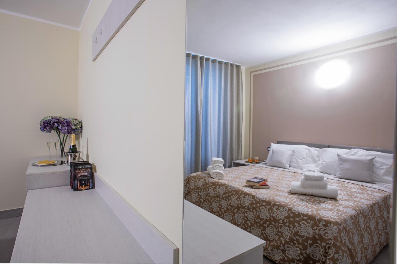 Ossuccio Grande C Home With Pool Sleeps 12 By Italian Apartments Como Dış mekan fotoğraf