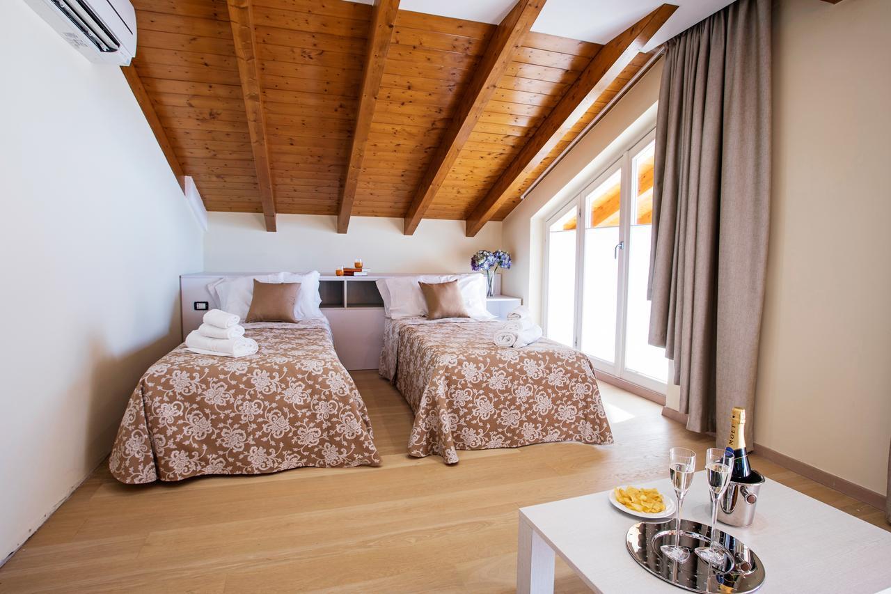 Ossuccio Grande C Home With Pool Sleeps 12 By Italian Apartments Como Dış mekan fotoğraf
